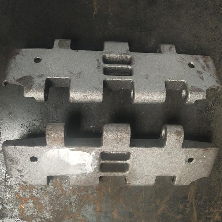 廠家直供鏈軌型履帶板、掘進(jìn)機(jī)配件、工程機(jī)械機(jī)器人行走履帶板