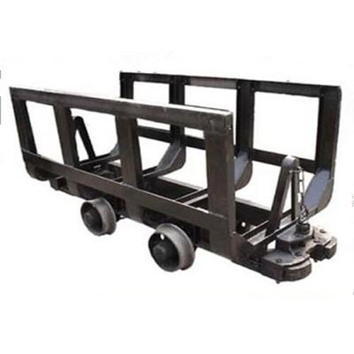 廠(chǎng)家生產(chǎn)礦用材料車(chē)、側(cè)卸式礦車(chē)，梭式礦車(chē)供應(yīng)